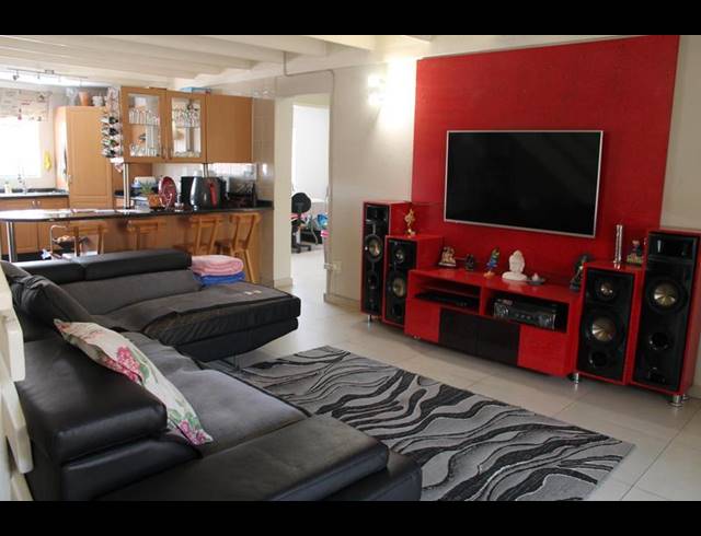 5 BEDROOM CLUSTER FOR SALE IN EDEN GLEN